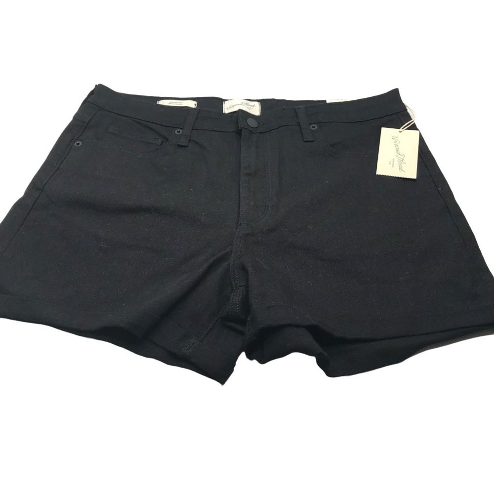 Universal Thread Women's Size 14 High Rise Midi Short Black New With Tags
